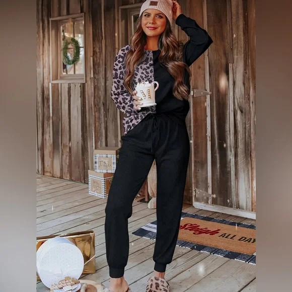 Leopard Round Neck Sweatshirt and Pants Lounge Set